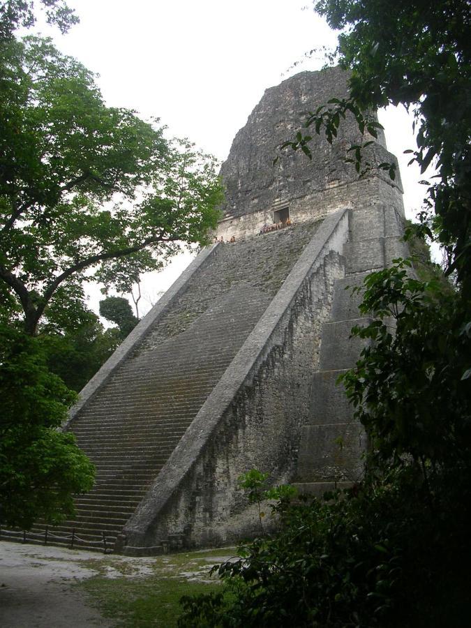 Hotel Tikal Inn Exterior foto